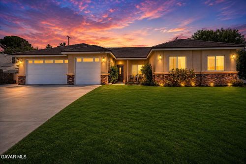 42165 Silver Puffs Dr, Lancaster, CA, 93536-7302 | Card Image