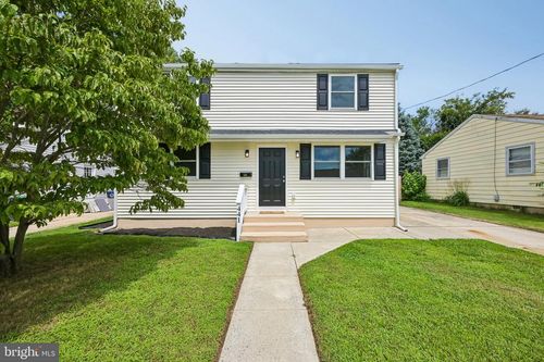 441 8th Ave, Lindenwold, NJ, 08021-3703 | Card Image