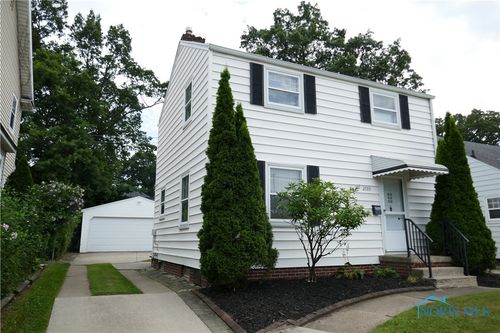2533 W Sylvania Avenue, Toledo, OH, 43613 | Card Image