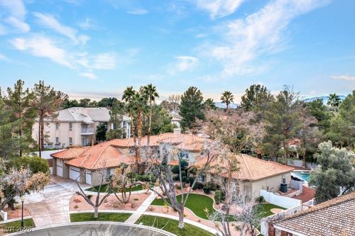 7 Larkside Ct, Henderson, NV, 89014-2118 | Card Image