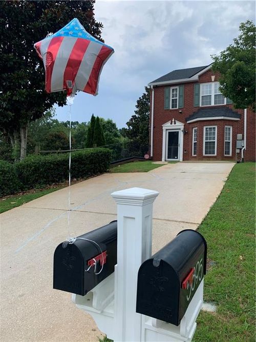 5897 Strathmoor Manor Cir, Lithonia, GA, 30058-2620 | Card Image