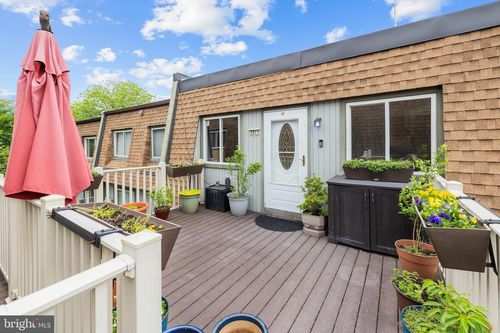 e-3911 Manzanita Pl, ALEXANDRIA, VA, 22309-1428 | Card Image