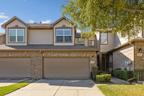 916 Avondale Ln, Plano, TX, 75025-3426 | Card Image