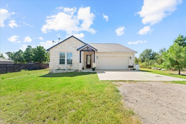 113 Tonkawa Dr, House other with 3 bedrooms, 2 bathrooms and 2 parking in Paige TX | Image 9