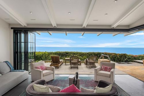 111 Little Orphan Aly, Del Mar, CA, 92014 | Card Image