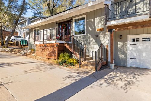23523 Shadow Dr, Auburn, CA, 95602-8300 | Card Image
