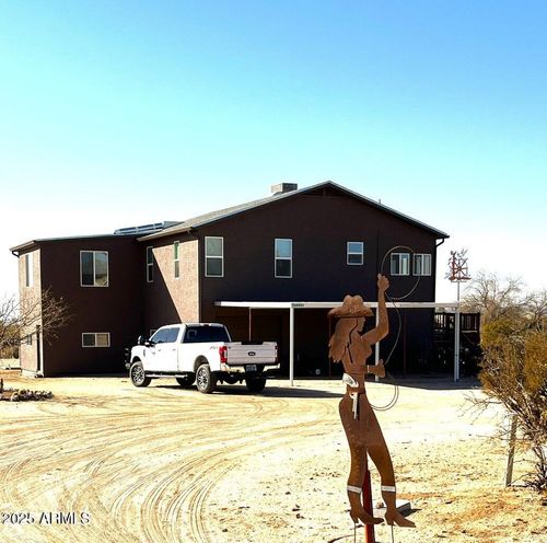 27230 S Coyote Trl, Congress, AZ, 85332-0209 | Card Image