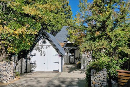 197 Rocky Point Rd, Lake Arrowhead, CA, 92352 | Card Image