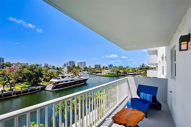 APT-305 - 137 Golden Isles Dr, Condo with 2 bedrooms, 2 bathrooms and null parking in Hallandale Beach FL | Image 20