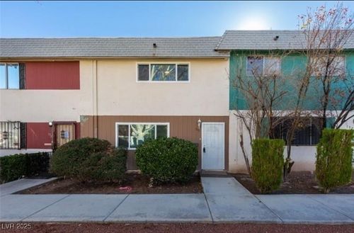 135 Greenbriar Townhouse Way, Las Vegas, NV, 89121-2464 | Card Image