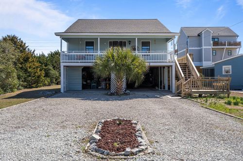 612 N Topsail Dr, Surf City, NC, 28445-6728 | Card Image