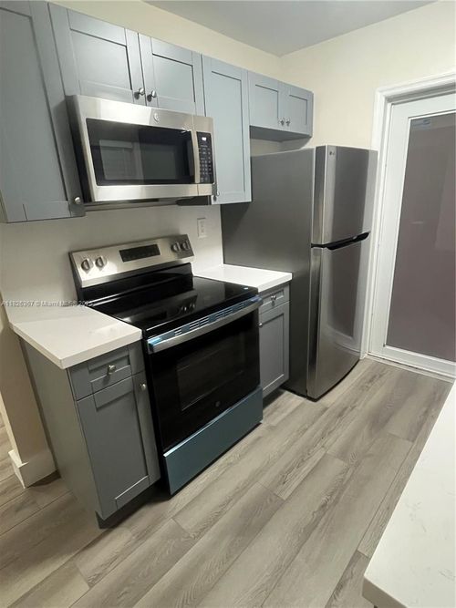 apt-206-1747 Rodman St, Hollywood, FL, 33020-6403 | Card Image
