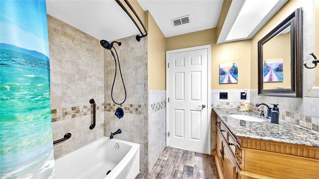 140 Sage Cir, House other with 3 bedrooms, 2 bathrooms and null parking in Crystal Beach FL | Image 19
