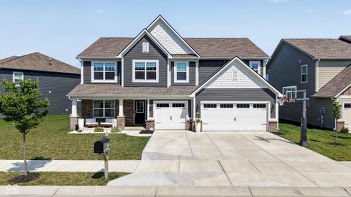 15948 Black Willow Ln, Fishers, IN, 46040-8817 | Card Image