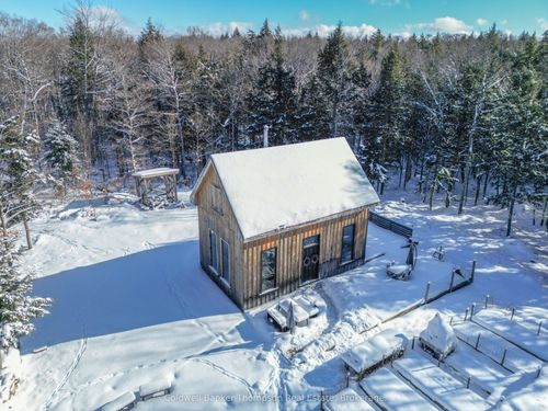 2825 Midlothian Rd, Burks Falls, ON, P0A1C0 | Card Image