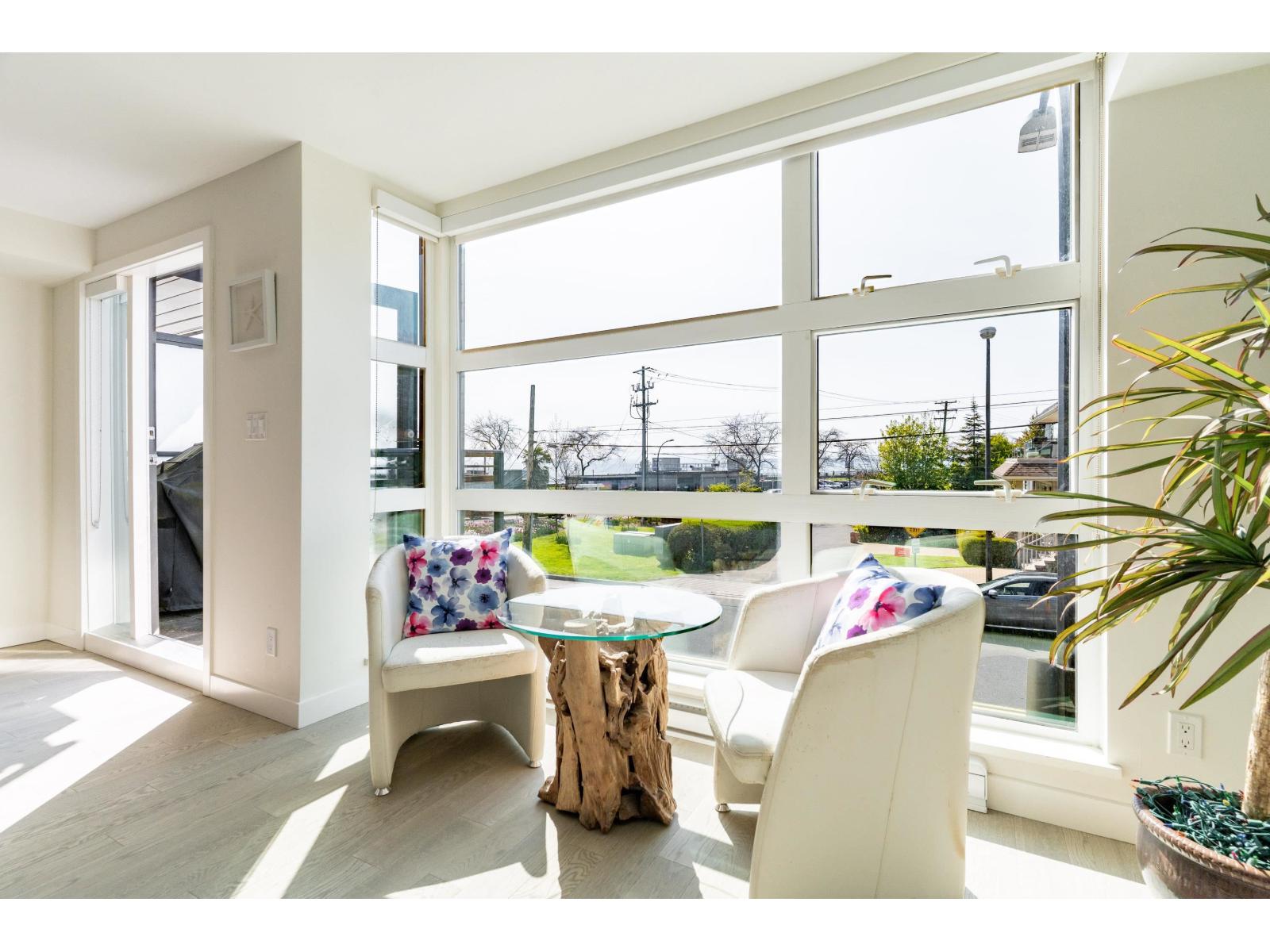Residential in White Rock 4