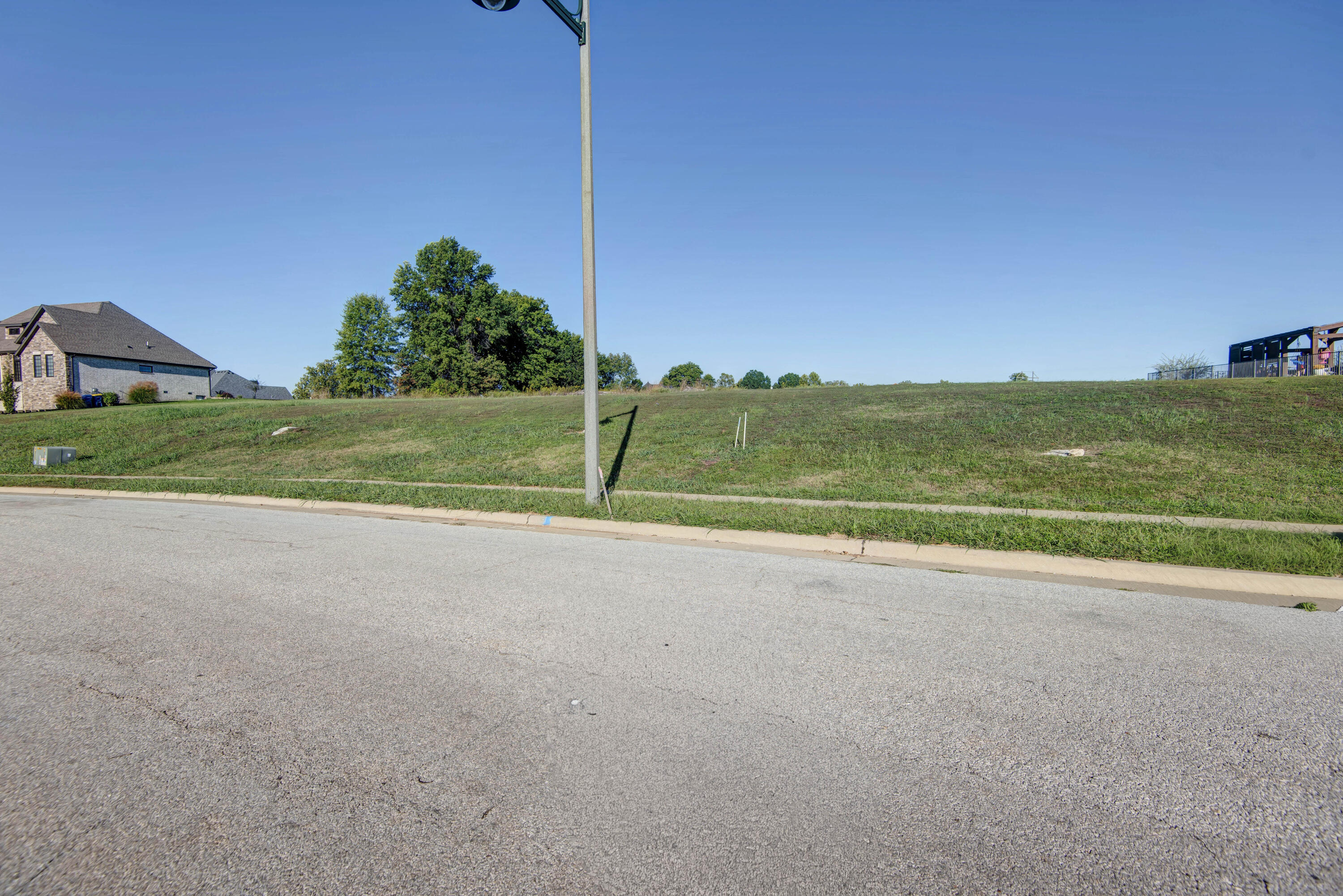 Land in Springfield 3