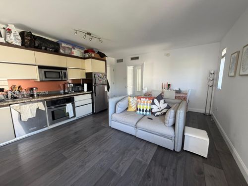 318-435 21st St, Miami Beach, FL, 33139 | Card Image