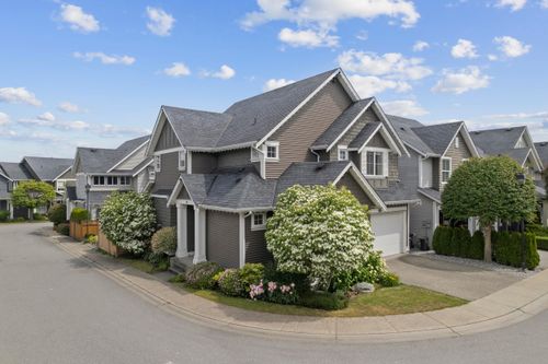 35-7891 211 St, Langley, BC, V2Y0L5 | Card Image