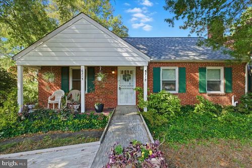 6315 Middleton Ln, TEMPLE HILLS, MD, 20748-3750 | Card Image