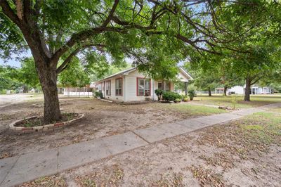 610 Sw 3rd Street, House other with 3 bedrooms, 2 bathrooms and null parking in Kerens TX | Image 3