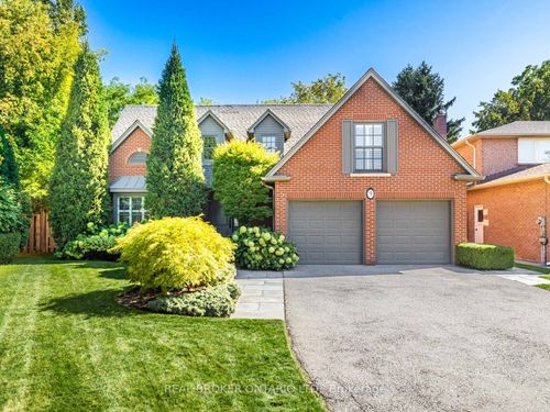 9 Temagami Court, North York, ON, M2M4E6 | Card Image