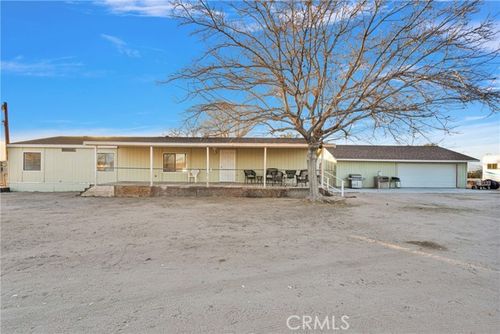 11048 Meteor Way, Lucerne Valley, CA, 92356-9360 | Card Image