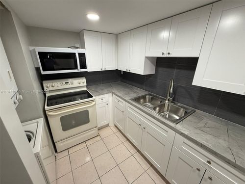apt-2345-10000 Nw 80th Ct, Hialeah Gardens, FL, 33016-2231 | Card Image