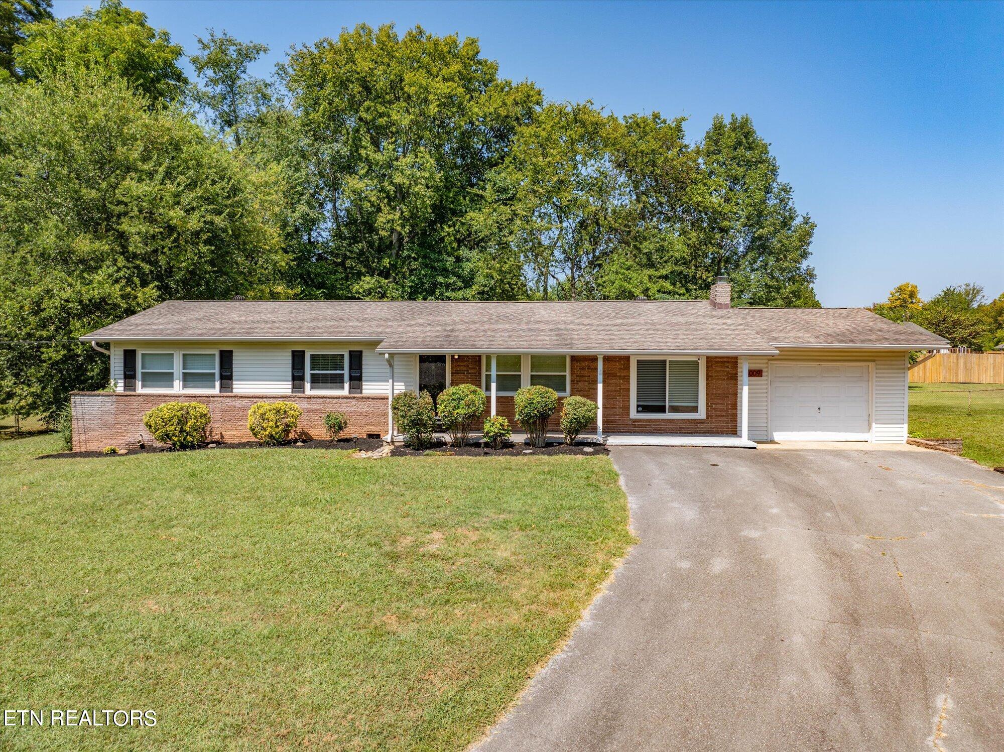 Walridge Rd, Knoxville, TN 37921