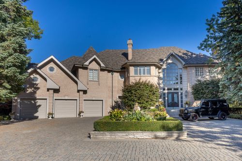 48 Old Park Lane, Richmond Hill, ON, L4B2L3 | Card Image