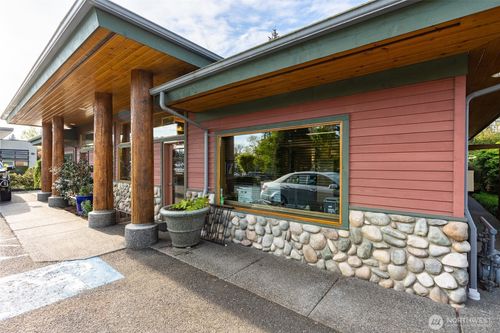 ste-a-3136 Squalicum Pkwy, Bellingham, WA, 98225-1955 | Card Image