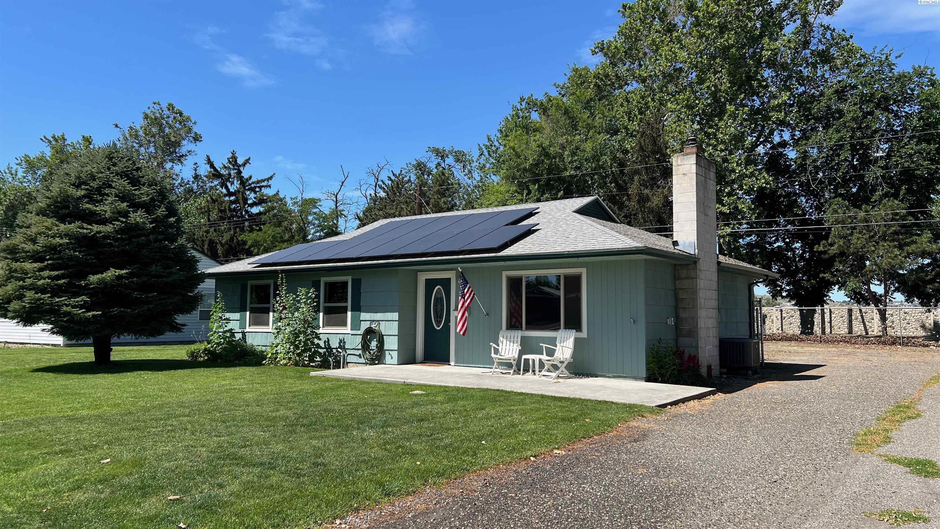Cottonwood Dr, Richland, WA 99354