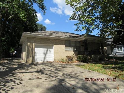 1460 Scott St, Conway, AR, 72034-5352 | Card Image