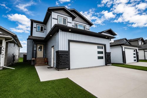 8841 85a Ave, Grande Prairie, AB, T8X0R5 | Card Image