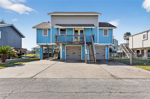 34 N Omega St, La Marque, TX, 77568-6532 | Card Image