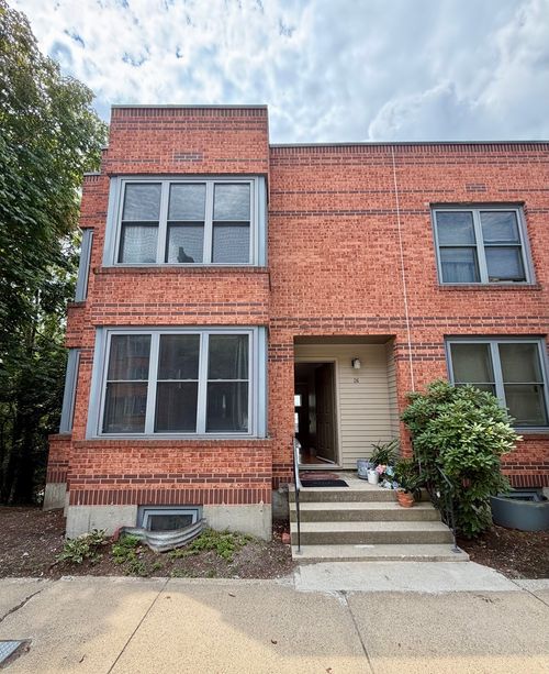26-26 Ellingwood St, Boston, MA, 02120-3365 | Card Image