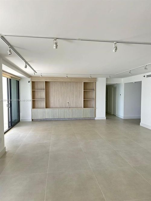 907-10205 Collins Ave, Bal Harbour, FL, 33154-1428 | Card Image