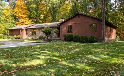 11 King Road, East Fishkill, NY, 12533 | Card Image
