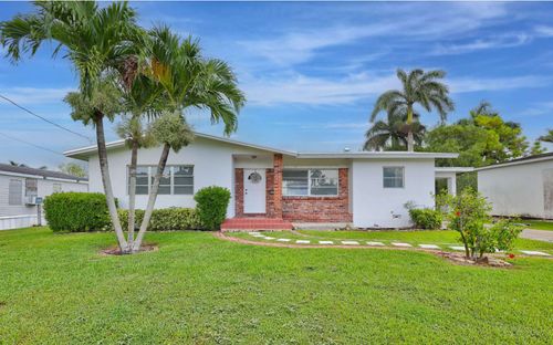 334 S Barfield Hwy, Pahokee, FL, 33476-1919 | Card Image