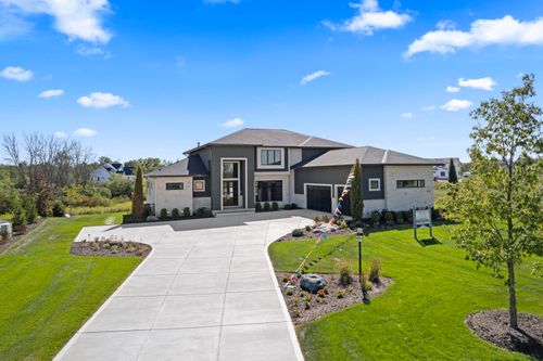 4770 Westridge Dr, Brookfield, WI, 53045-1247 | Card Image