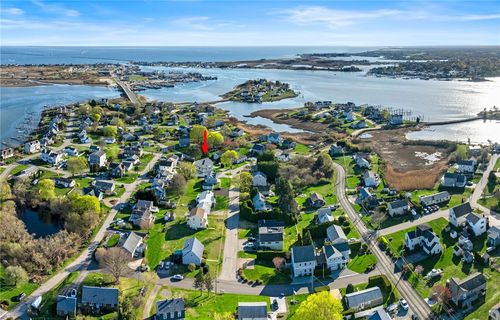 25 Scallop Shell Rd, Narragansett, RI, 02882-5353 | Card Image
