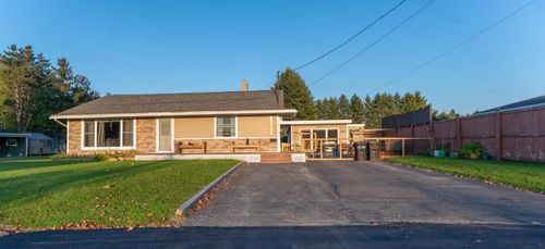 134 18th Avenue, Madawaska, ME, 04756 | Card Image