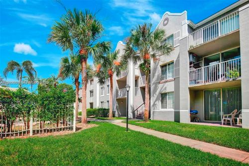 105-655 Sw 111th Way, Pembroke Pines, FL, 33025-7008 | Card Image