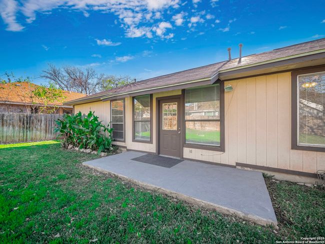 7903 Forest Cabin, House other with 2 bedrooms, 1 bathrooms and null parking in Live Oak TX | Image 19