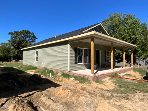 106 S Orange St, Coats, NC, 27521-9526 | Card Image