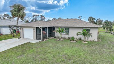 43 Mark Twain Lane, House other with 2 bedrooms, 2 bathrooms and null parking in Rotonda West FL | Image 1