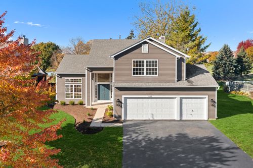 1133 Heavens Gate, Lake In The Hills, IL, 60156-4873 | Card Image