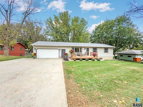 209 E 5th St Street, Crooks, SD, 57020 | Card Image