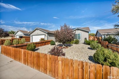 432 Bramble Dr, House other with 3 bedrooms, 2 bathrooms and null parking in Fernley NV | Image 2