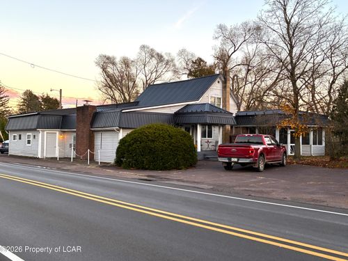 4E E Rittenhouse Mill Rd, Berwick, PA, 18603-5714 | Card Image